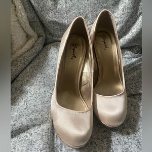 💛🧡Champagne Dress Shoes/Heels/Pumps🧡💛